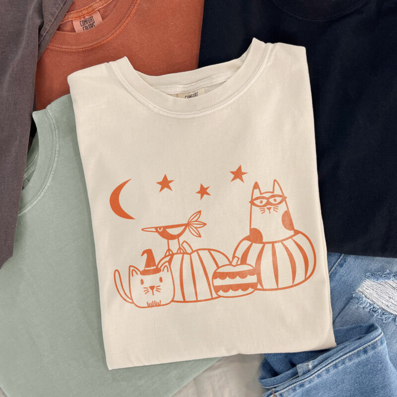 a pumpkin patch cats t-shirt in ivory