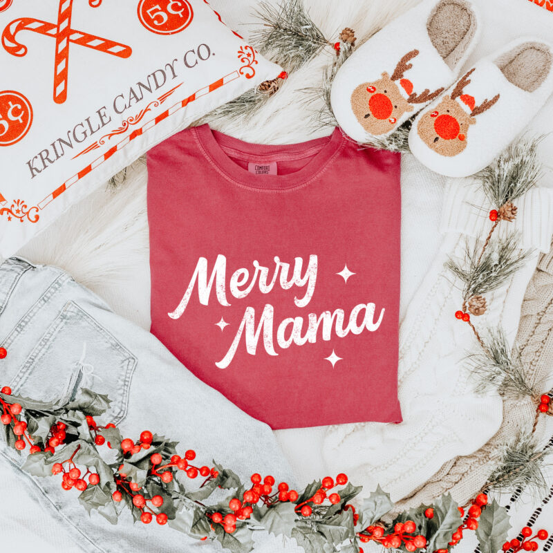 a retro merry mama tee in crimson