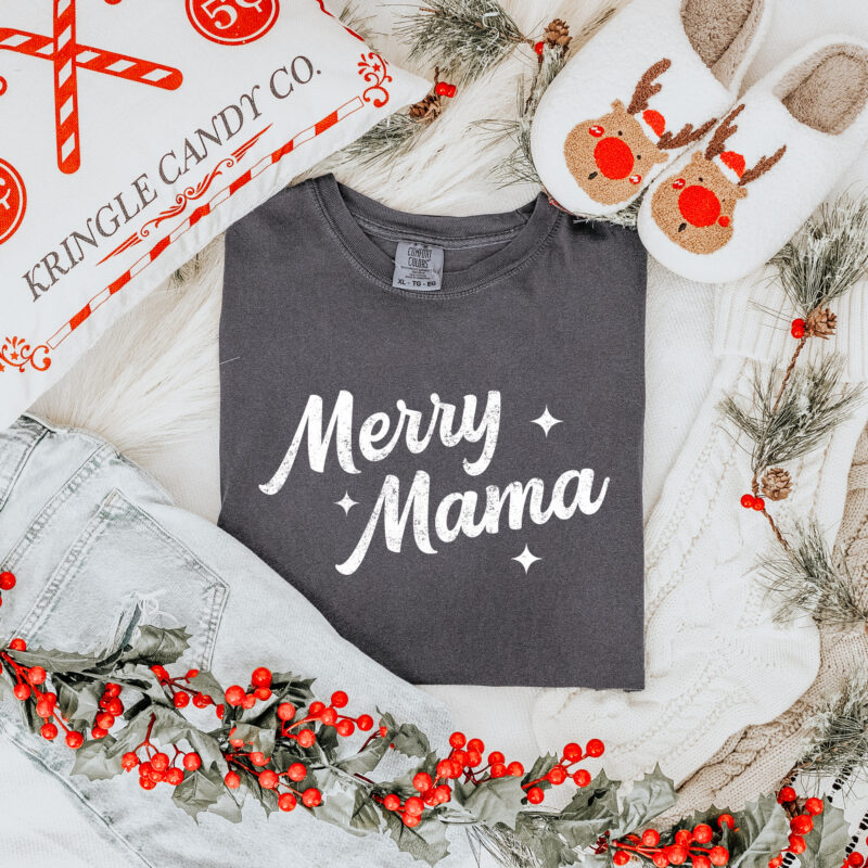 a retro merry mama tee in pepper