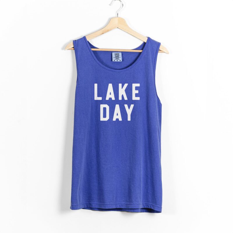 a lake day tank top in flo blue