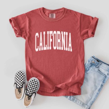 a Garment Dyed California Kids T-Shirt in crimson
